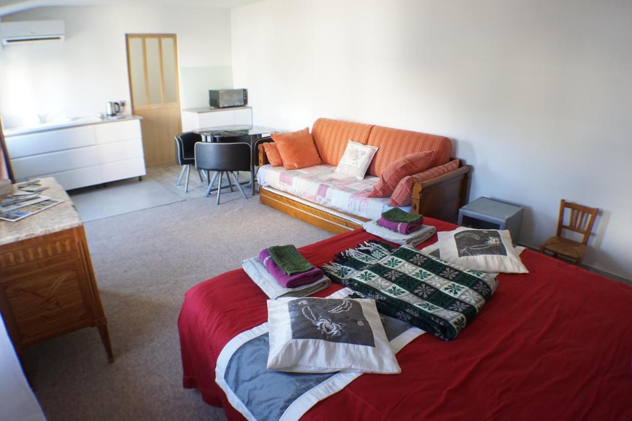 Le Rouet Homestay